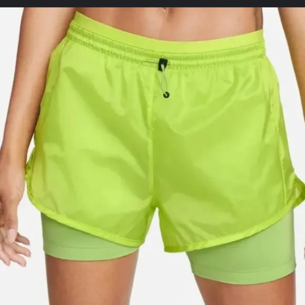 NIKE Dri Fit Tempo Luxe Icon Running Shorts